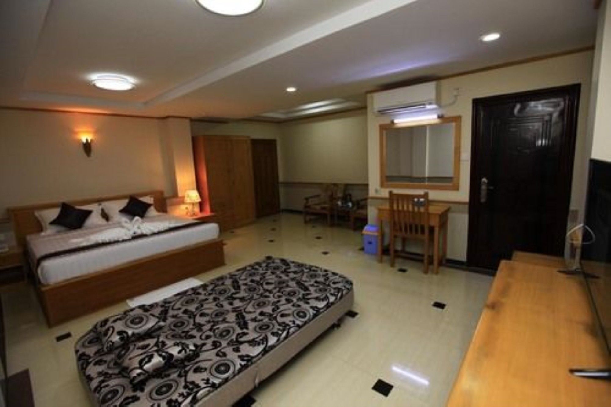 Hotel Novel ย่างกุ้ง ภายนอก รูปภาพ